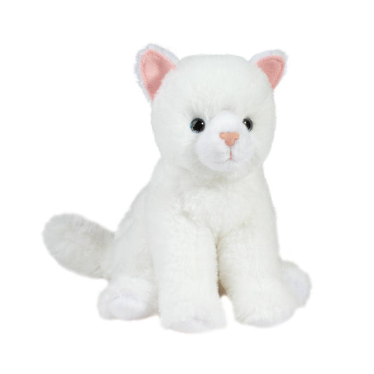 Winnie the White Cat